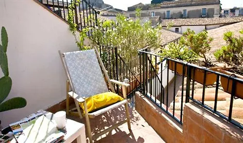 Bad - B&B And Design Catania 3*,